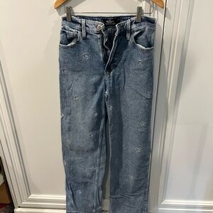 Hollister Ultra high rise Dad Jeans with embroidered flowers Size 00 25R